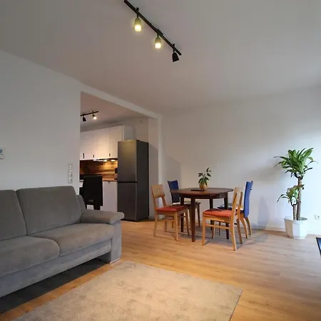 Homecompany Dresden 25170 *